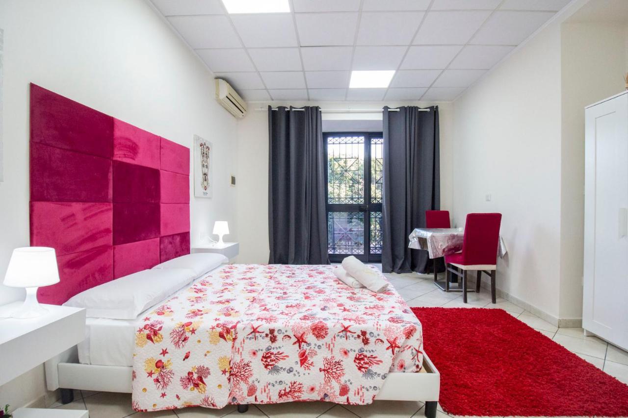 Royal Playa Suite And Apartament -Private Parking- Self Chek Out 카타니아 외부 사진