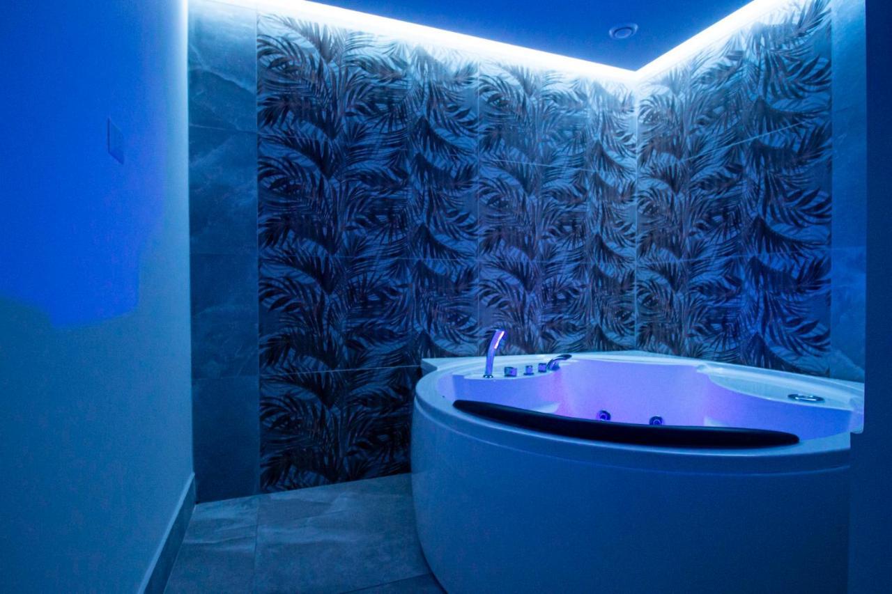 Royal Playa Suite And Apartament -Private Parking- Self Chek Out 카타니아 외부 사진