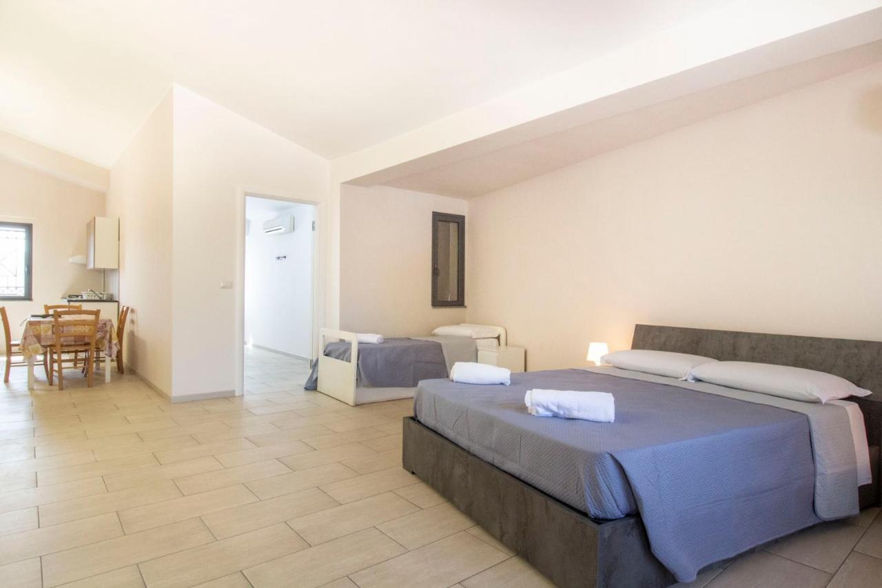 Royal Playa Suite And Apartament -Private Parking- Self Chek Out 카타니아 외부 사진