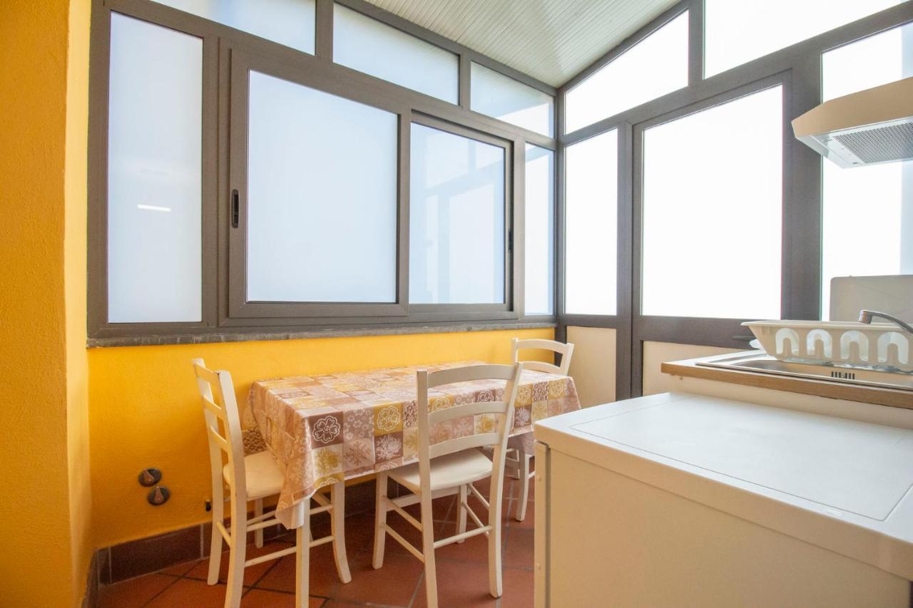 Royal Playa Suite And Apartament -Private Parking- Self Chek Out 카타니아 외부 사진