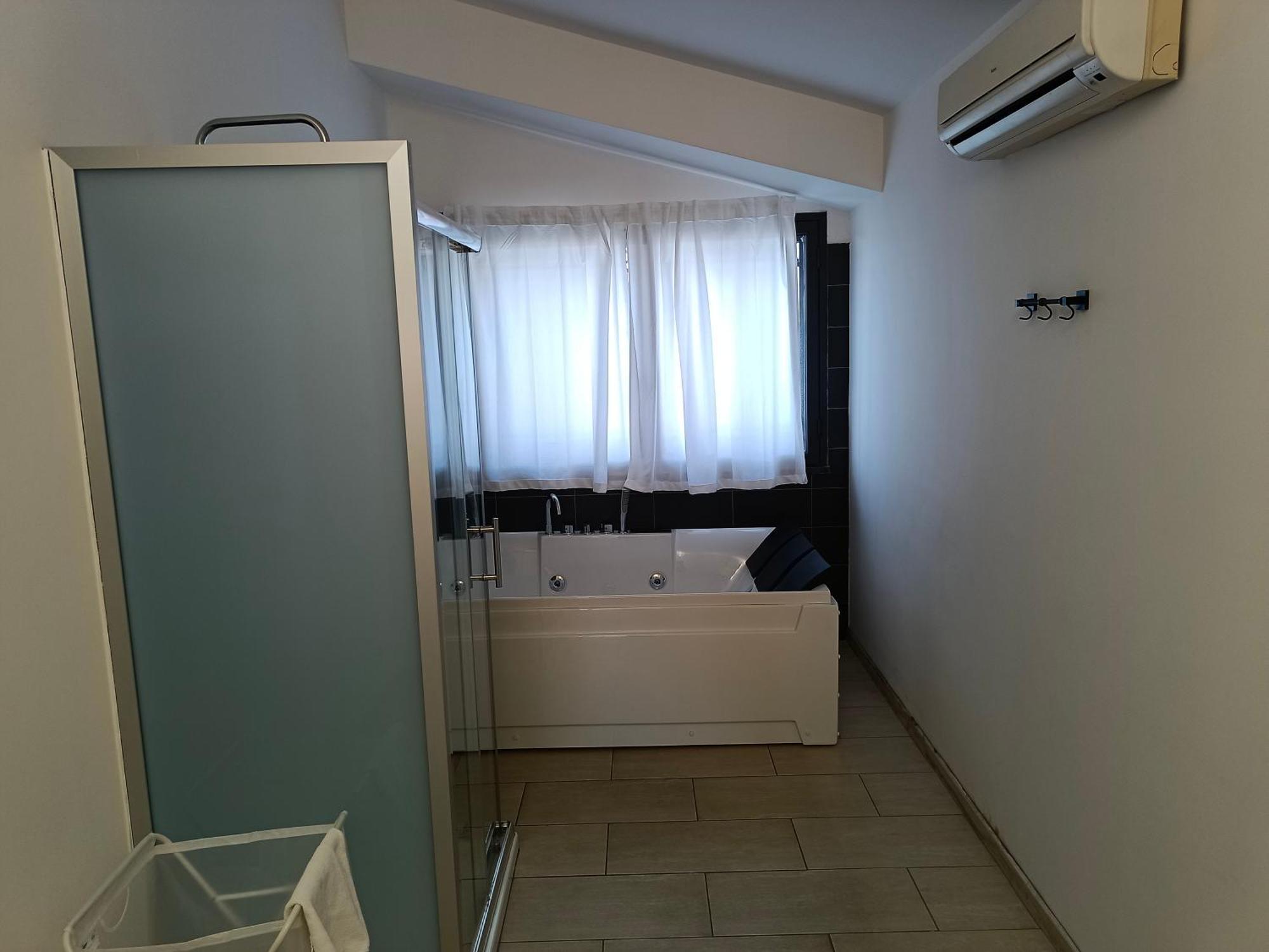 Royal Playa Suite And Apartament -Private Parking- Self Chek Out 카타니아 외부 사진