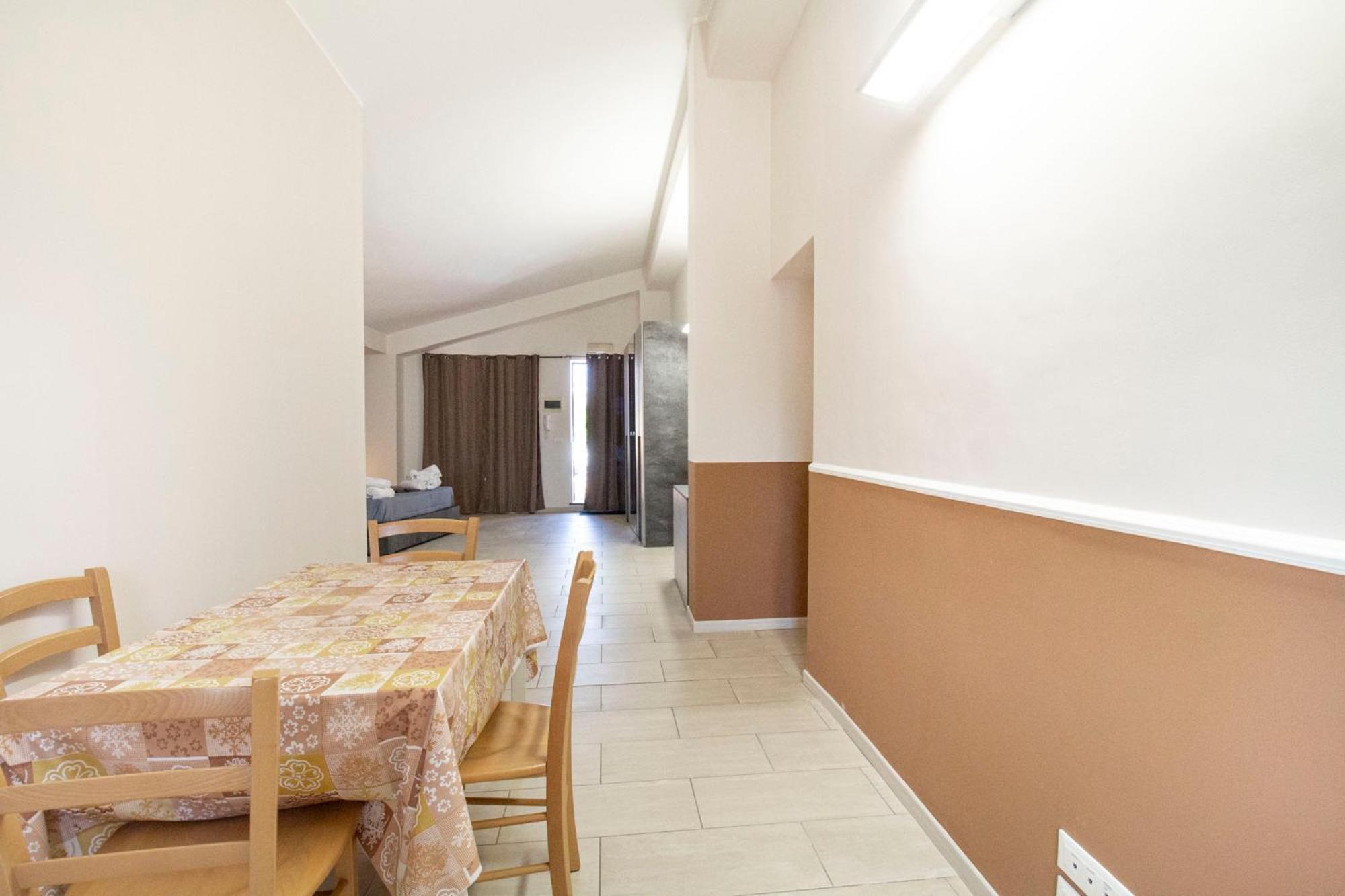 Royal Playa Suite And Apartament -Private Parking- Self Chek Out 카타니아 외부 사진